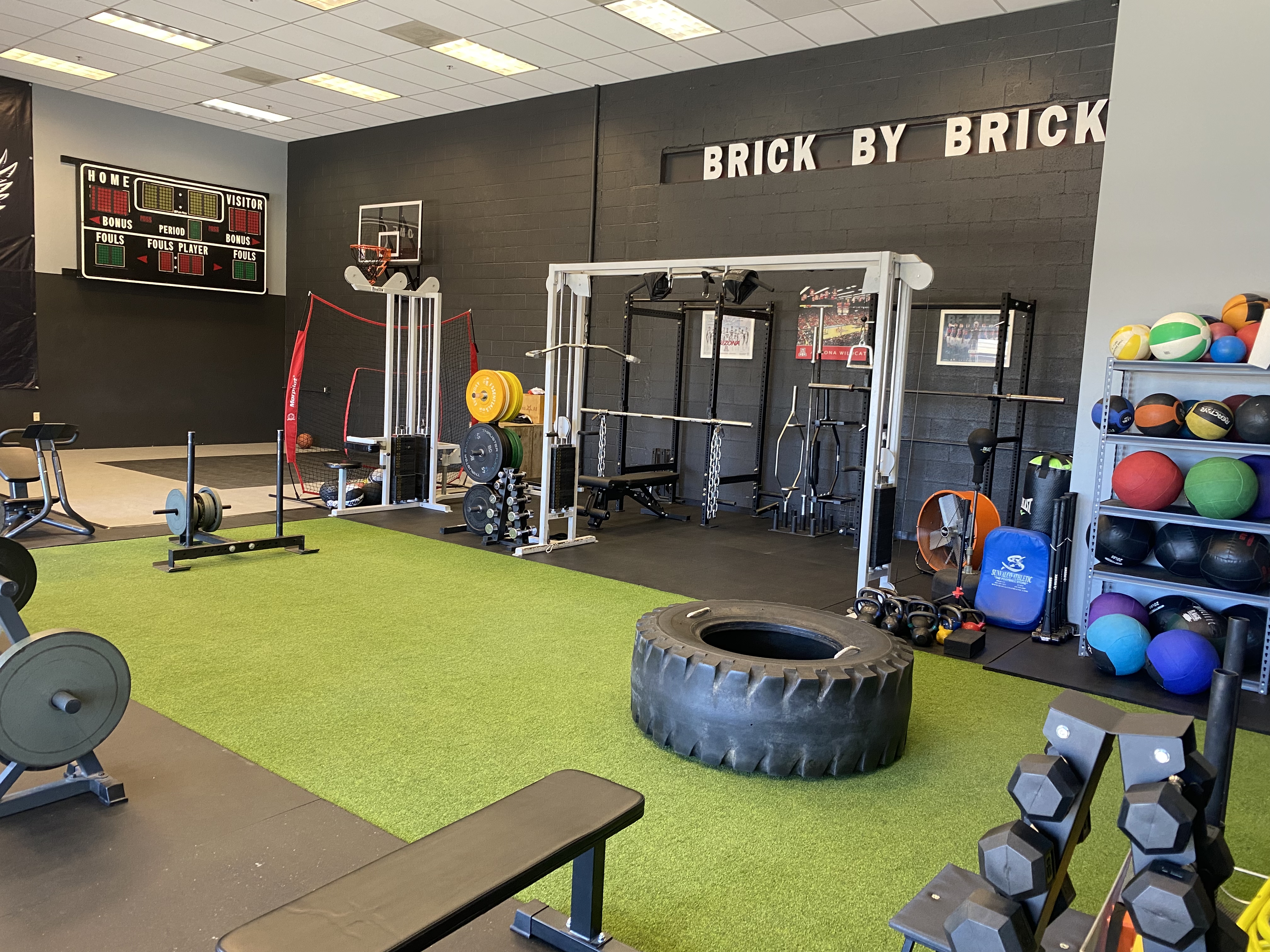 B3 Fitness gym interior